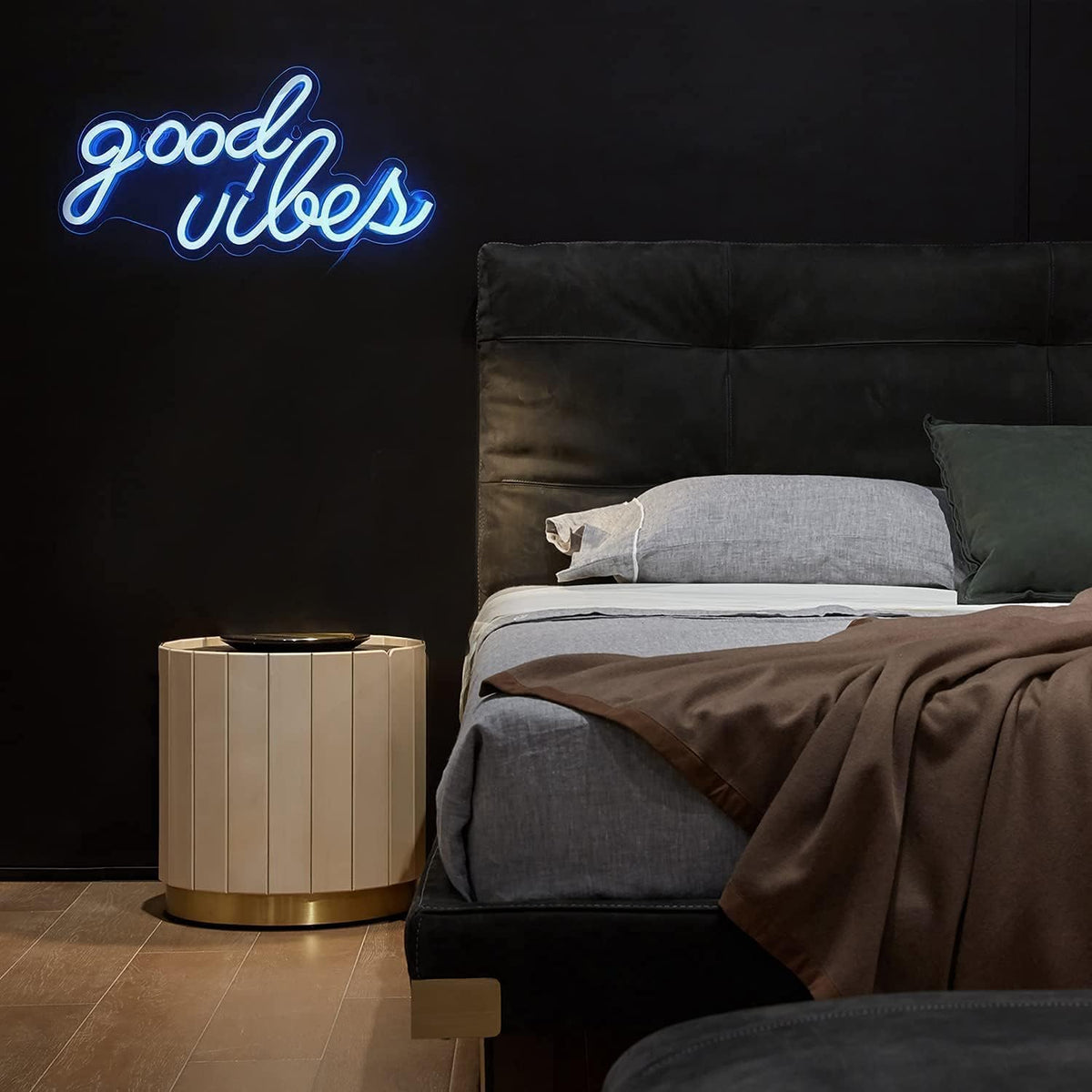 ✨ Viral Vault™ Good Vibes Neon Sign