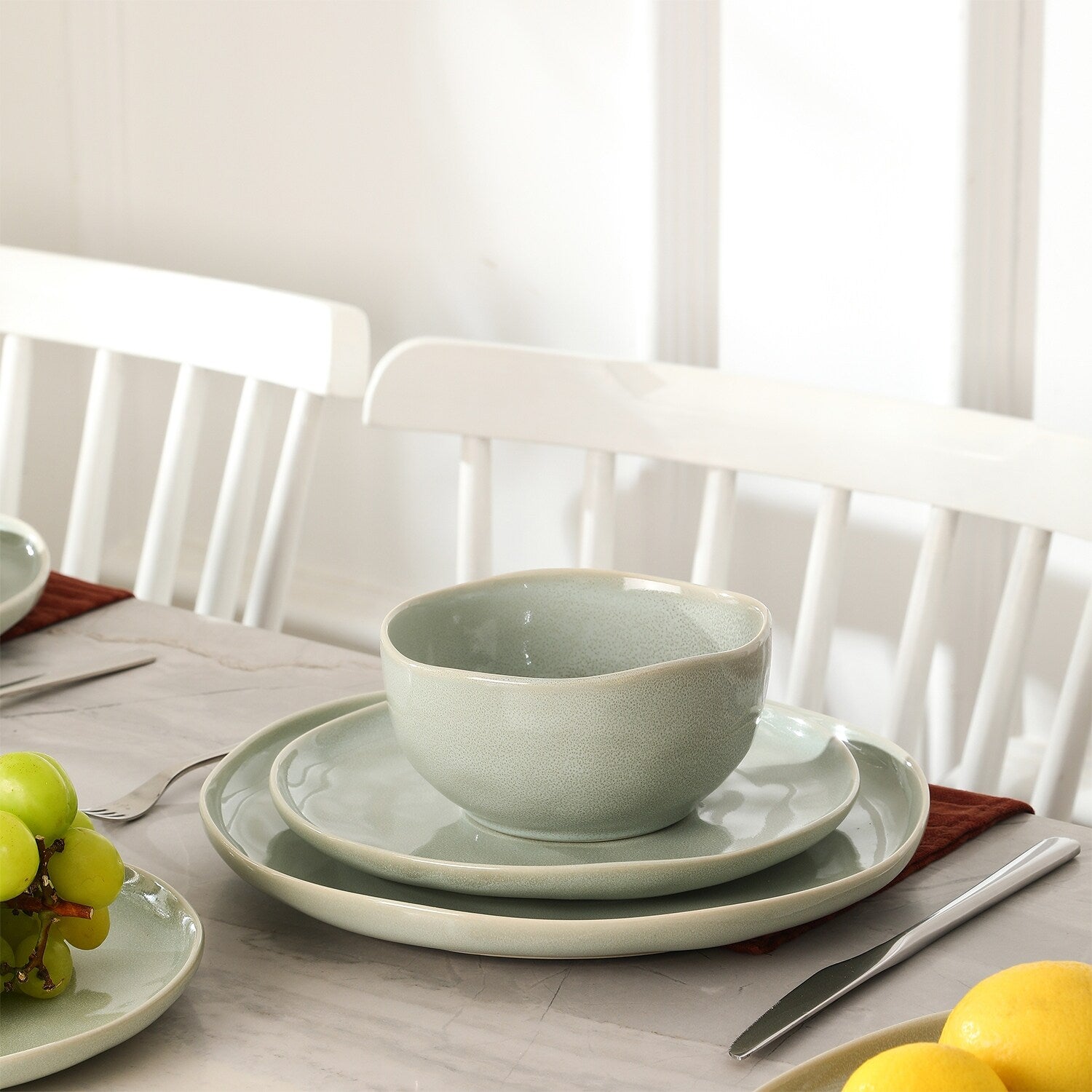 Mirella Stoneware Dinnerware Set