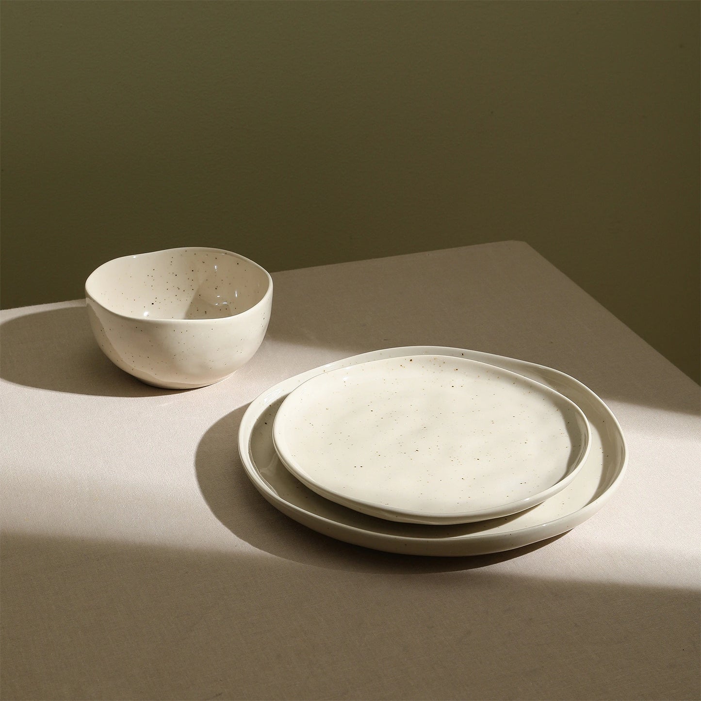 Mirella Stoneware Dinnerware Set