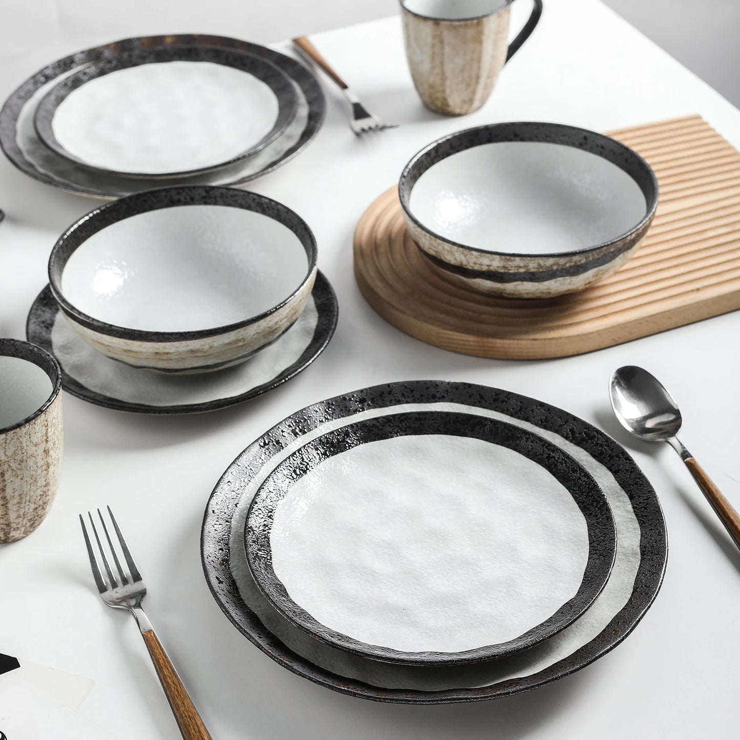 Lucy Porcelain Dinnerware Set