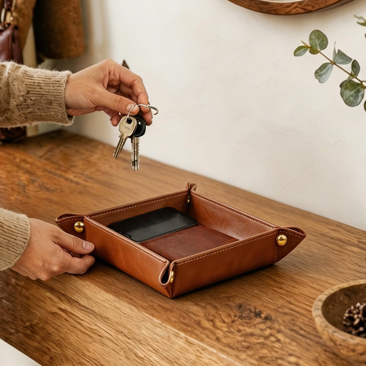 Viral Vault Roman Texture Valet Tray — PU Leather EDC Catchall & Nightstand Organizer
