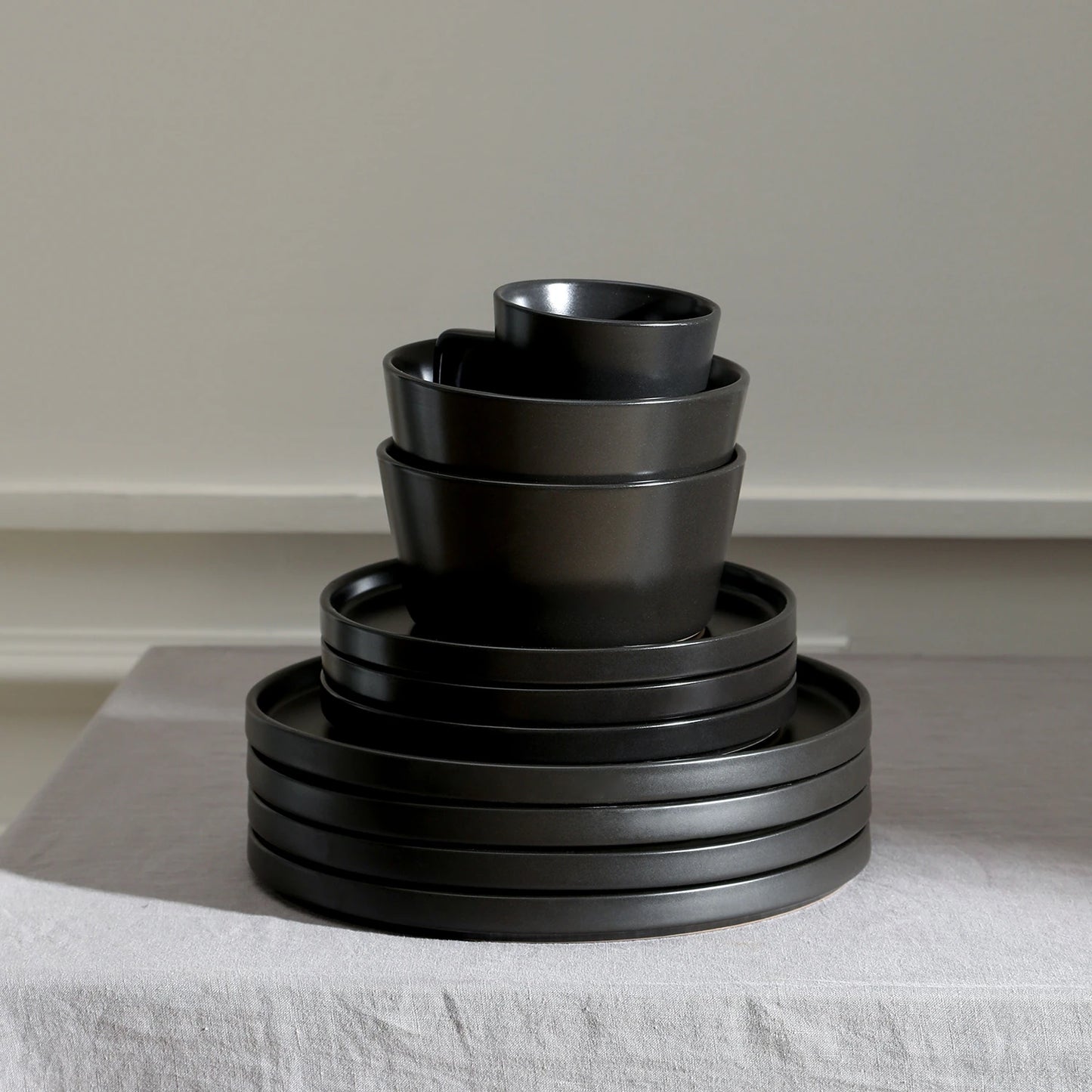 Coupe Stoneware Dinnerware Set