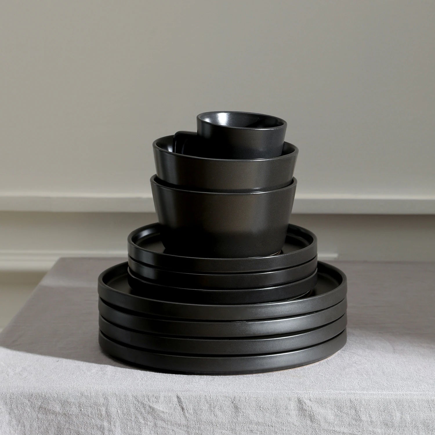 Coupe Stoneware Dinnerware Set