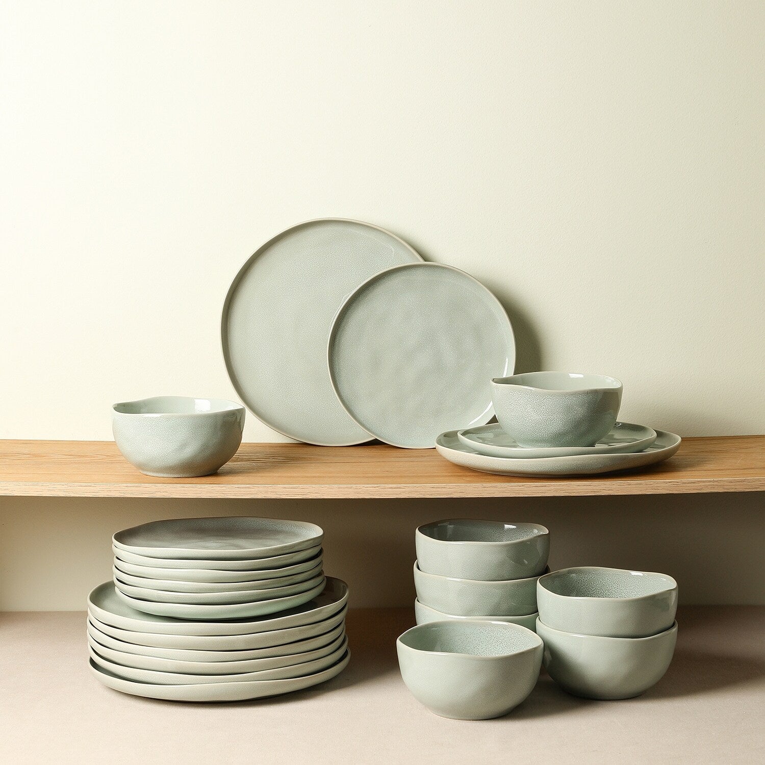 Mirella Stoneware Dinnerware Set