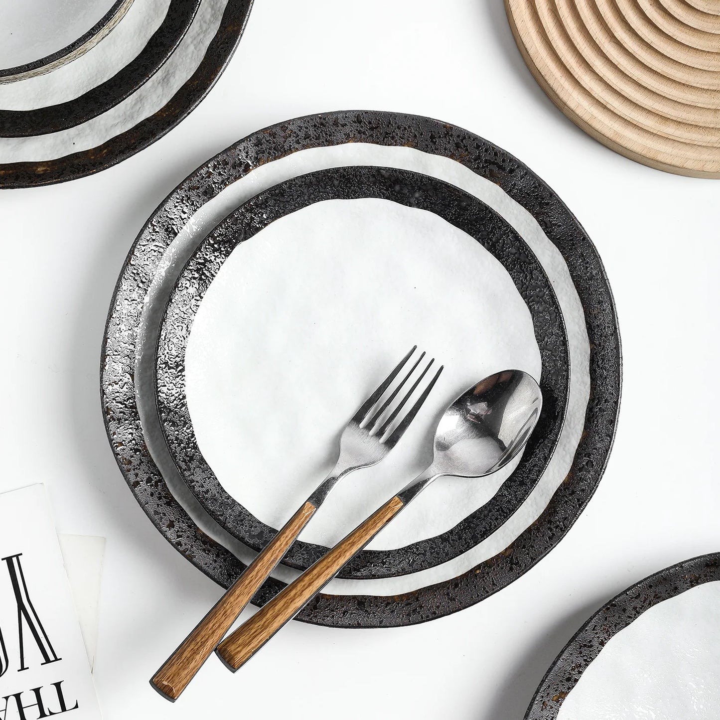 Lucy Porcelain Dinnerware Set