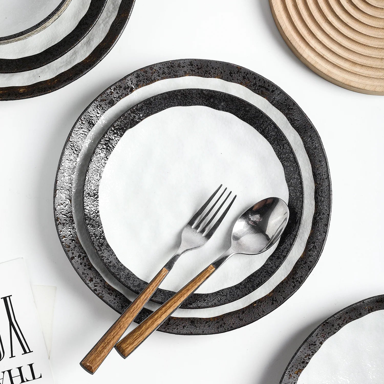 Lucy Porcelain Dinnerware Set