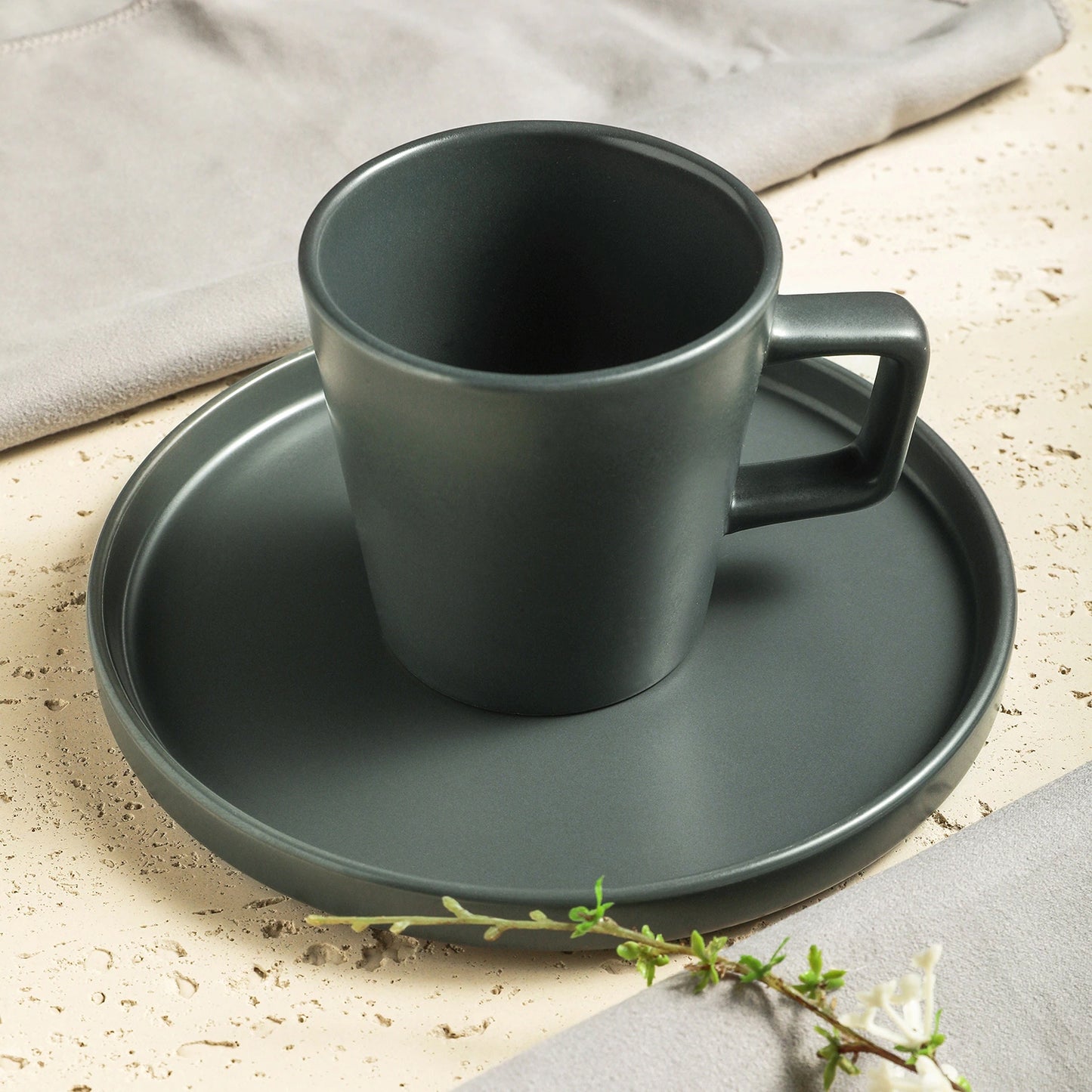 Coupe Stoneware Dinnerware Set